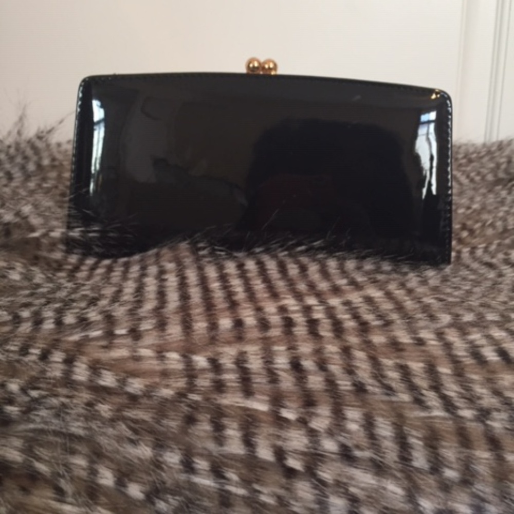 Black Clutch